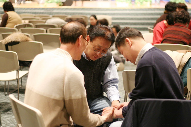 011909-pray (23).jpg